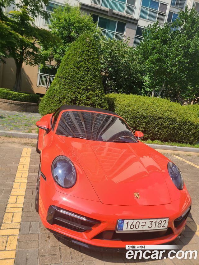 Porsche 911 Carrera 4S Cabriolet - фото 0