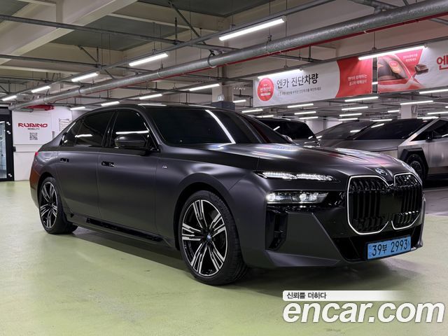 BMW i7 G70 xDrive 60 Freeze Seoul Edition - фото 2