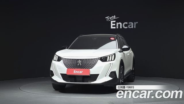 Peugeot 2008 2-го поколения EV GT - фото 2