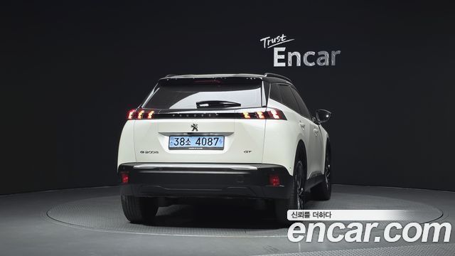 Peugeot 2008 2-го поколения EV GT - фото 3