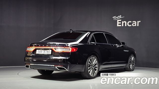 Lincoln Continental 10-го поколения 3.0 AWD - фото 1