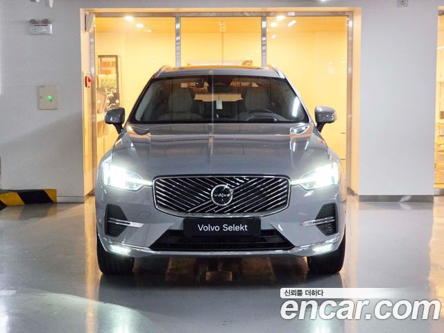 Volvo XC60 2-го поколения B5 Ultra Bright - фото 2