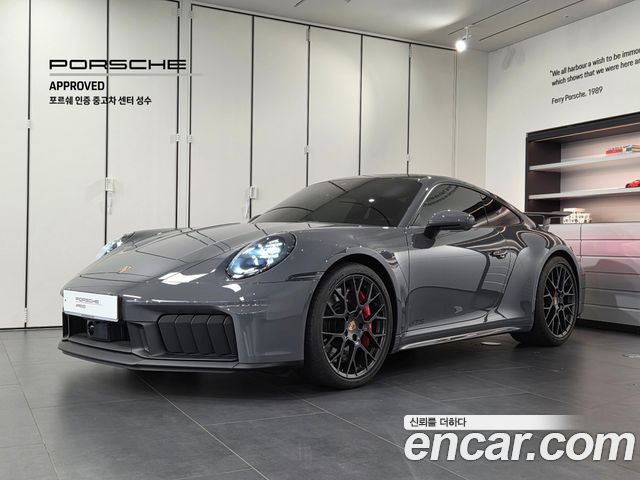 Porsche 911 Carrera 4 GTS - фото 0
