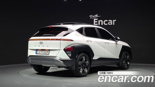 Hyundai Kona SX2, гибрид Inspiration - фото 1