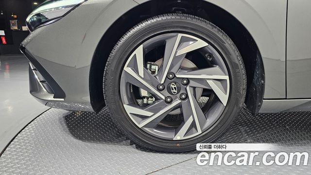Hyundai Avante New CN7 1.6 Inspiration - фото 4