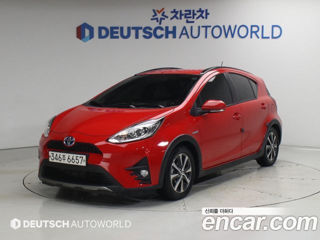 Toyota Prius 1.5 Crossover - фото 0