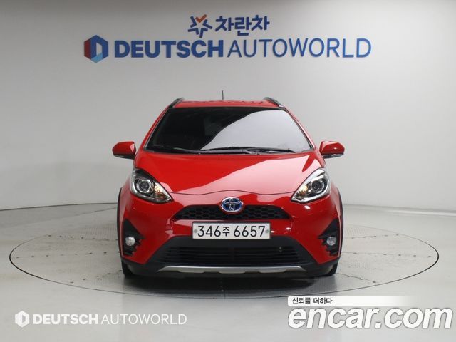 Toyota Prius 1.5 Crossover - фото 2