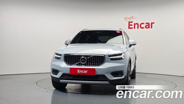 Volvo XC40 B4 Inscription - фото 2