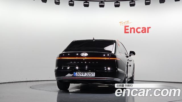 Hyundai Grandeur GN7, гибрид Exclusive - фото 3