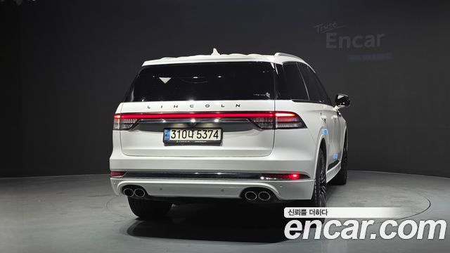 Lincoln Aviator 2-го поколения 3.0 Black Label AWD - фото 3