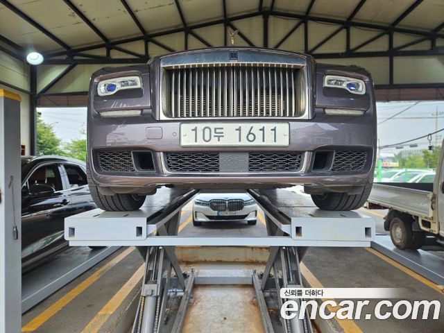 Rolls-Royce Ghost 6.6 V12 - фото 0
