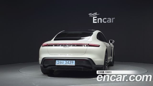 Porsche Taycan Base - фото 3