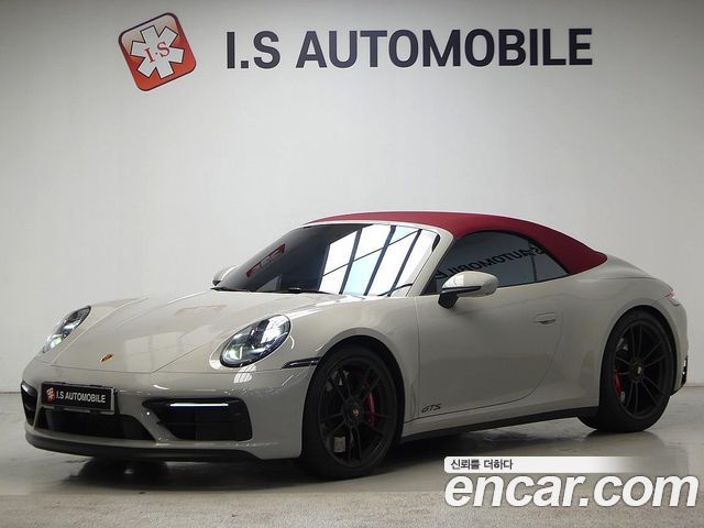 Porsche 911 Carrera 4 GTS Cabriolet - фото 1