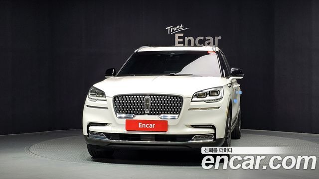 Lincoln Aviator 2-го поколения 3.0 Reserve AWD - фото 2