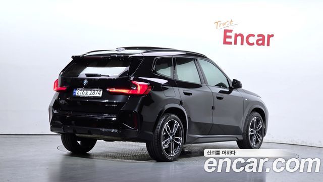 BMW X1 U11 xDrive 20i M Sport - фото 1