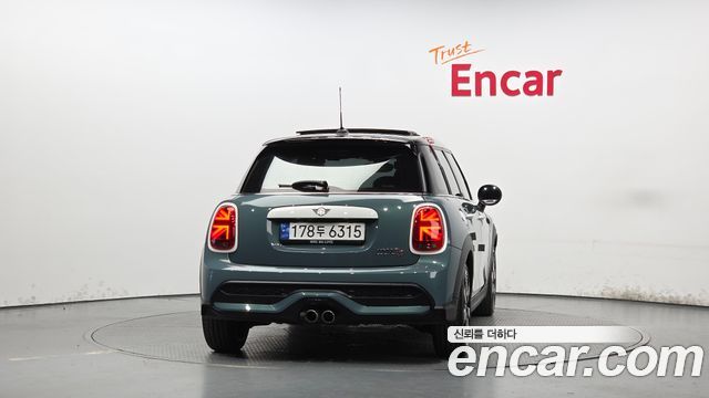Mini Cooper S 5Door Multitione Edition 3rd - фото 3