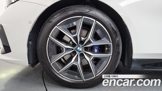 BMW 5 Series G60 520i M Sport - фото 4