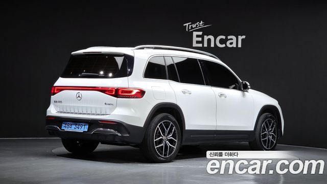Mercedes-Benz EQB X243 EQB300 4MATIC AMG Line - фото 1