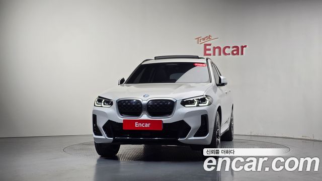 BMW iX3 M Sports - фото 1