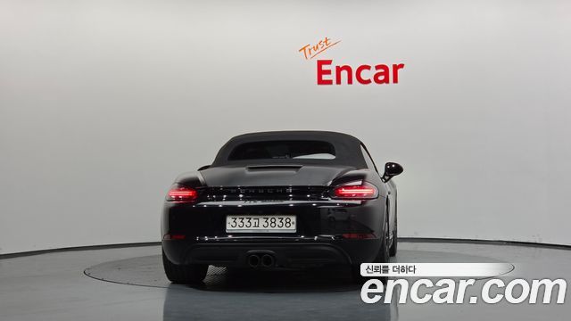 Porsche 718 Boxster 2.0 - фото 3