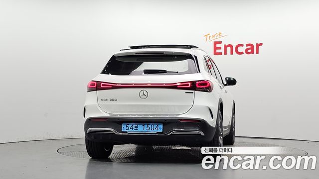 Mercedes-Benz EQA H243 EQA250 AMG Line - фото 3