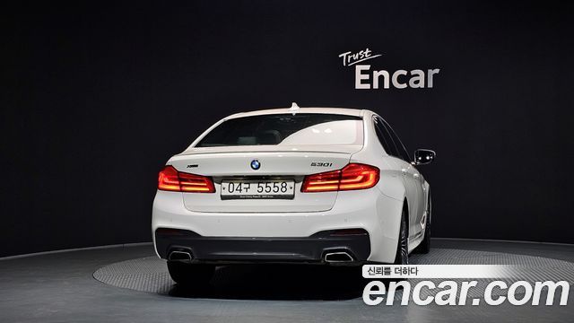 BMW 5 Series G30 530i xDrive M Sport Package Plus - фото 3