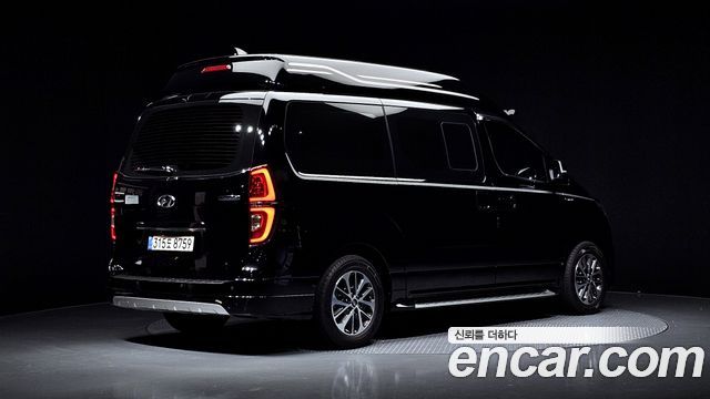 Hyundai Starex New Limousine - фото 0