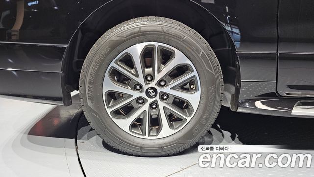 Hyundai Starex New Limousine - фото 3