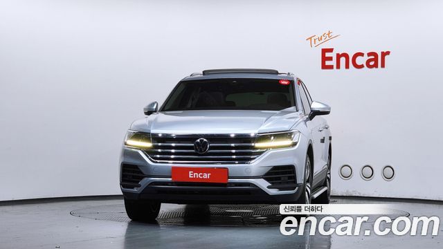 Volkswagen Touareg 3-го поколения 3.0 TDI Premium - фото 2