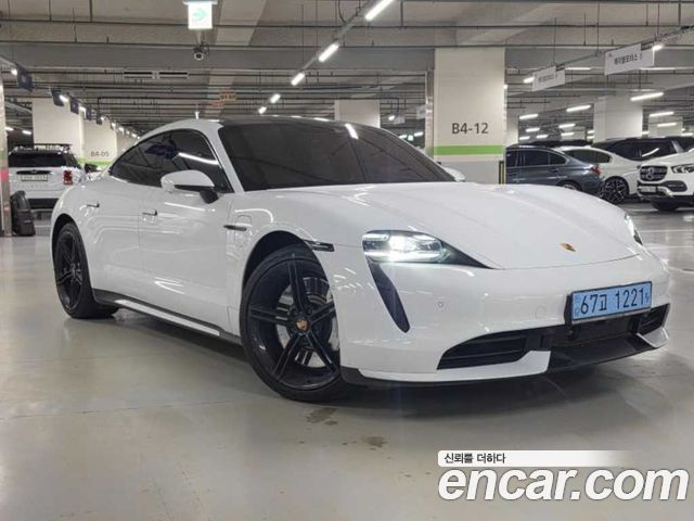 Porsche Taycan Turbo - фото 0