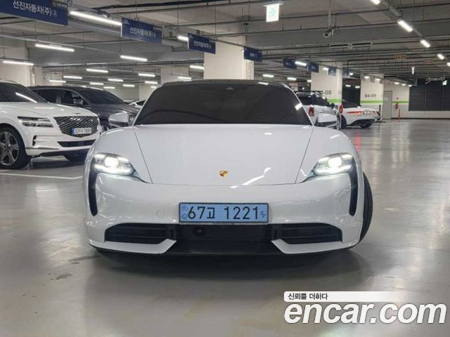 Porsche Taycan Turbo - фото 1