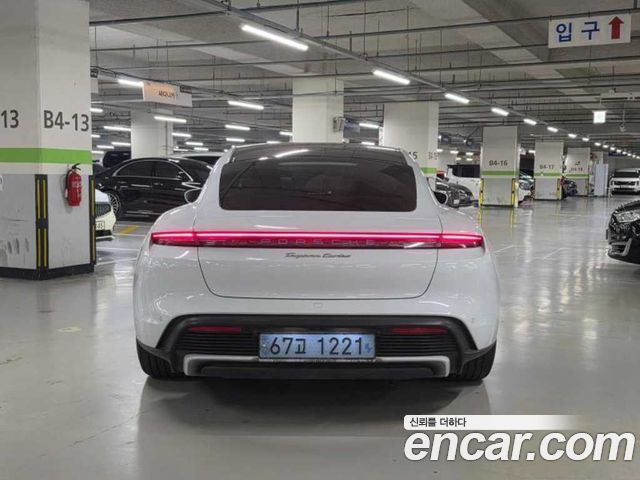 Porsche Taycan Turbo - фото 3