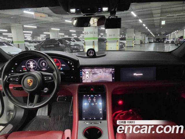 Porsche Taycan Turbo - фото 4