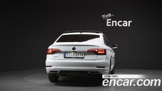 Volkswagen Jetta 7-го поколения 1.4 TSI Prestige - фото 3