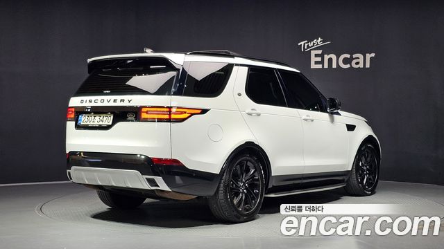 Land Rover Discovery 3.0 SD6 Landmark Edition - фото 1