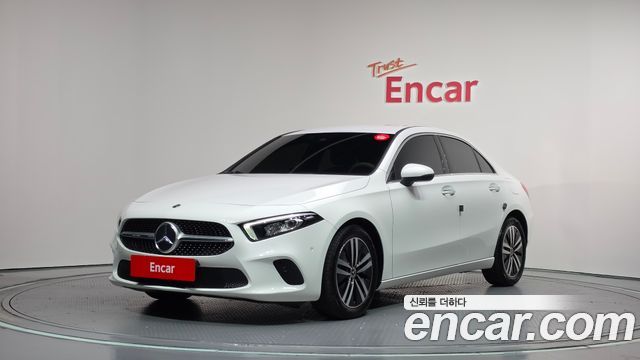 Mercedes-Benz A-Class W177 A220 Sedan - фото 0