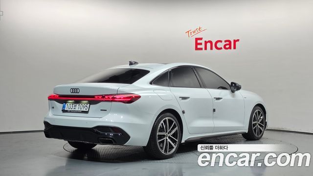 Audi A5 B10 45 TFSI Quattro S Line - фото 1