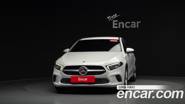 Mercedes-Benz A-Class W177 A220 Hatchback - фото 1