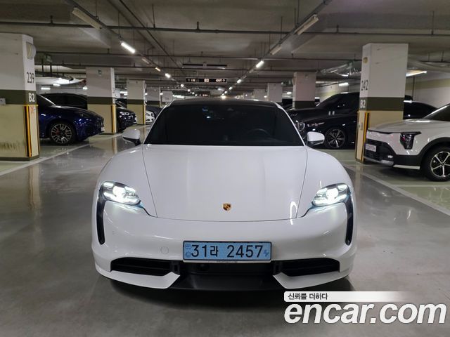 Porsche Taycan Turbo - фото 2