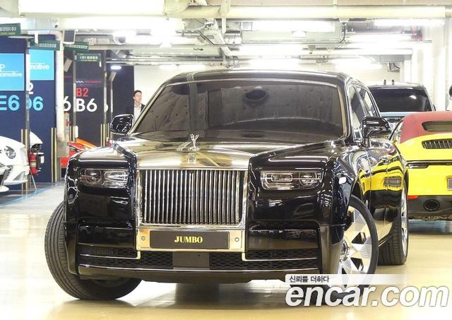 Rolls-Royce Phantom 6.7 EWB V12 - фото 0