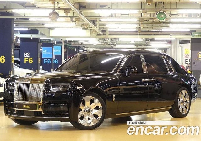 Rolls-Royce Phantom 6.7 EWB V12 - фото 1
