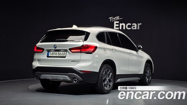 BMW X1 F48 xDrive 20i xLine - фото 1
