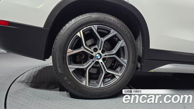 BMW X1 F48 xDrive 20i xLine - фото 4