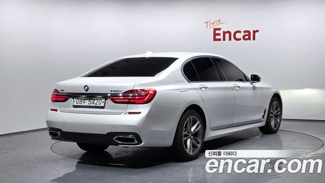 BMW 7 Series G11 730d xDrive M Sport - фото 1