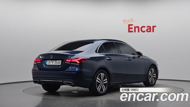 Mercedes-Benz A-Class W177 A220 Sedan - фото 1