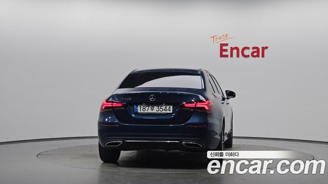 Mercedes-Benz A-Class W177 A220 Sedan - фото 3
