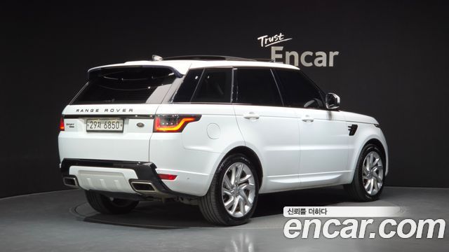 Land Rover Range Rover Sport 2-го поколения 3.0 SDV6 HSE Dynamic - фото 1