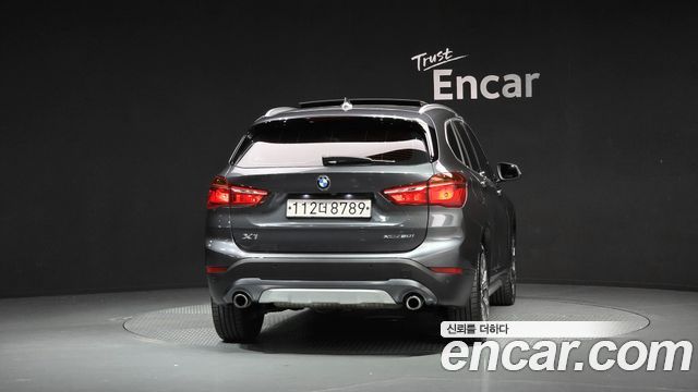 BMW X1 F48 xDrive 20i xLine - фото 3