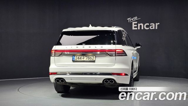 Lincoln Aviator 2-го поколения 3.0 Black Label AWD - фото 3