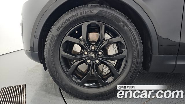 Land Rover Discovery 3.0 SD6 SE - фото 4